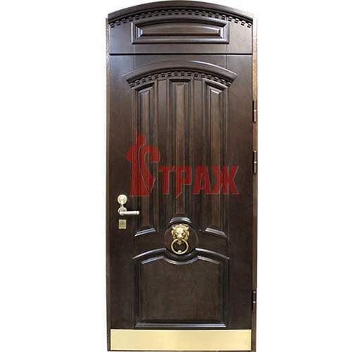 эксклюзивная арочная дверь с декоративной стучалкой и отбойником