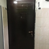 металлическая дверь с порошковым напылением вид снаружи