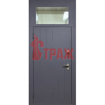 Входная дверь с двухкамерным стеклопакетом в верхней вставке